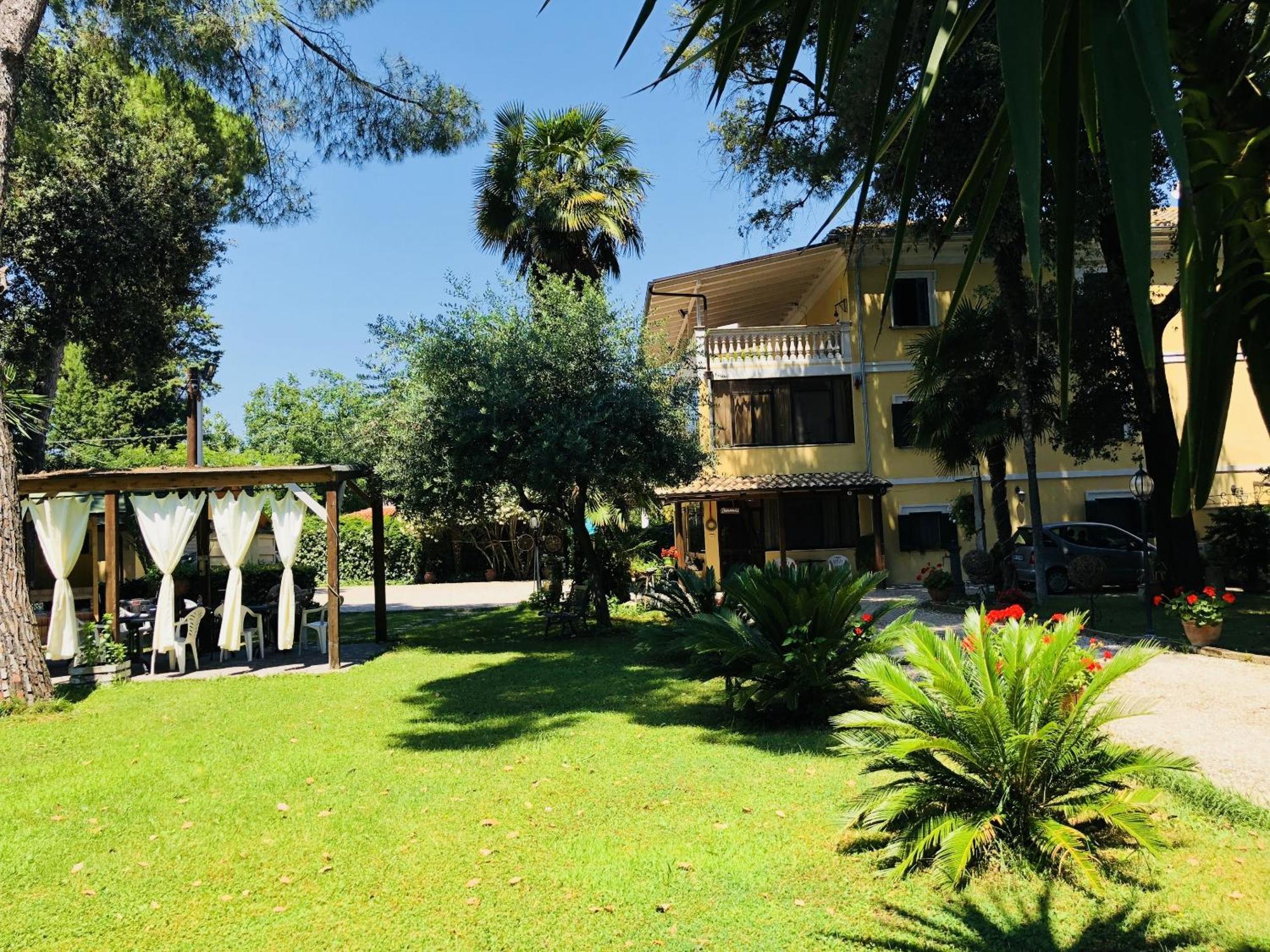 Villa Berghella Montesilvano Marina Eksteriør billede