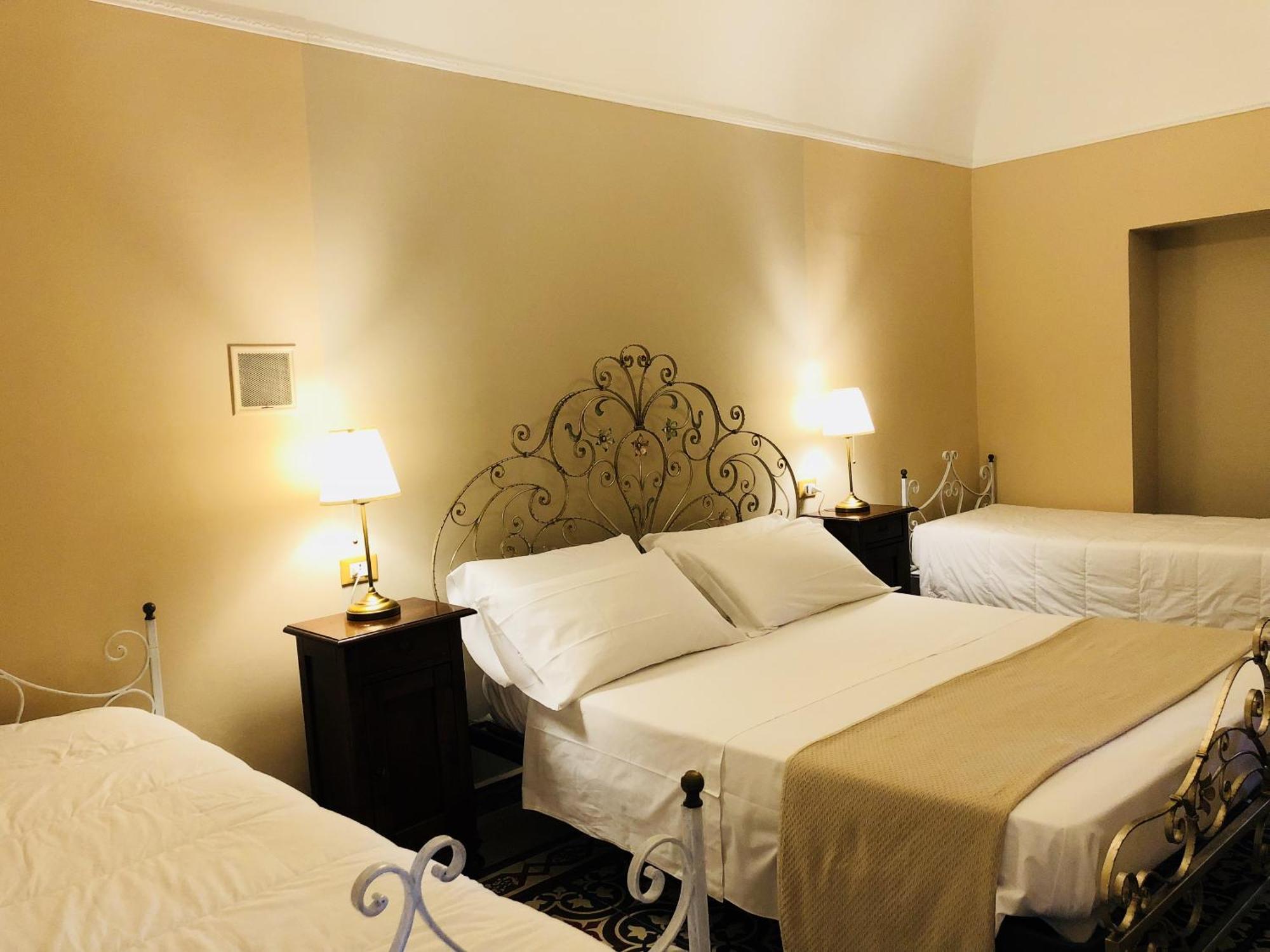 Villa Berghella Montesilvano Marina Værelse billede